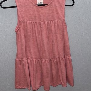 pink tank top